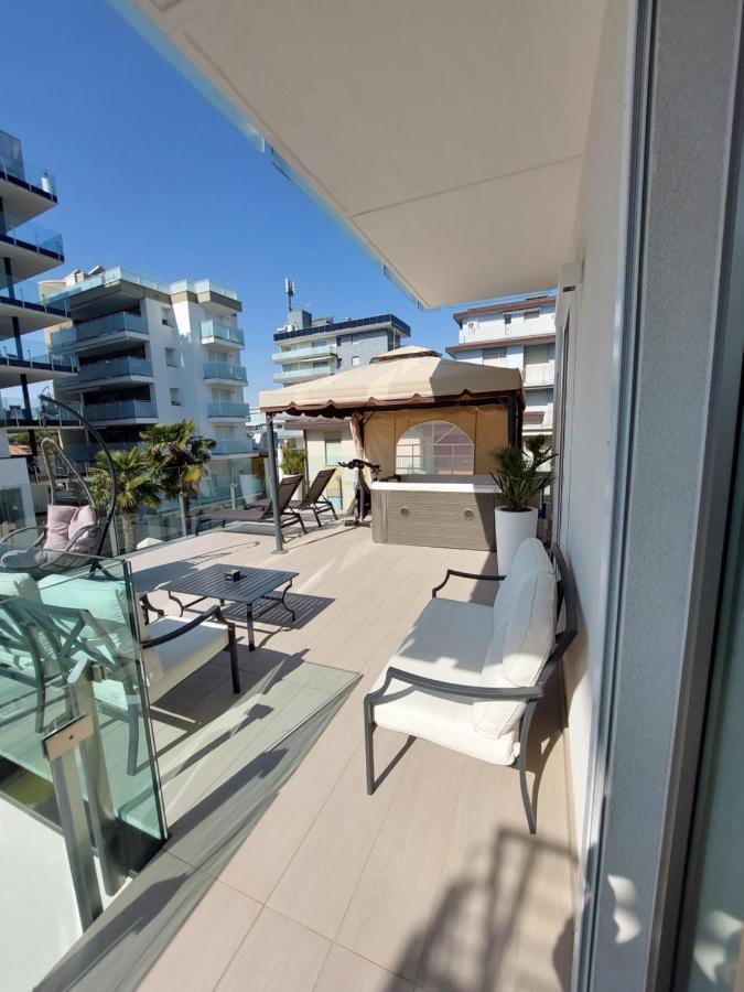 Hotel Rossini 4S Lignano Sabbiadoro Exterior photo