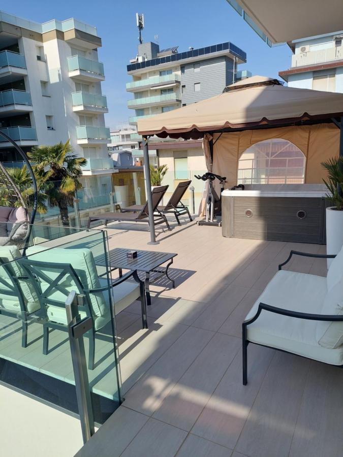 Hotel Rossini 4S Lignano Sabbiadoro Exterior photo